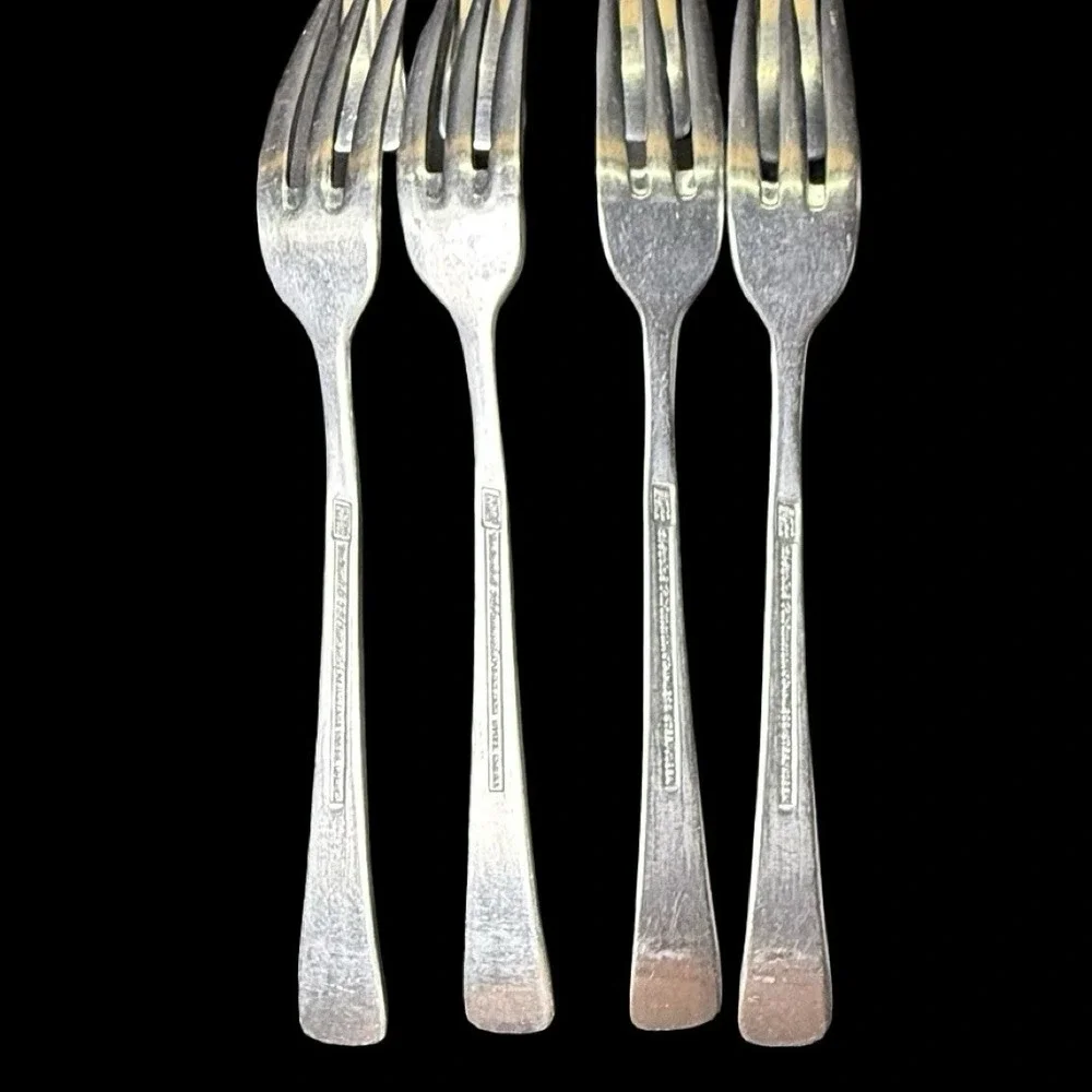 EKCO ETERNA Colonial Richmond 3 Prong Stainless Steel Dinner Forks Lot Of 8
